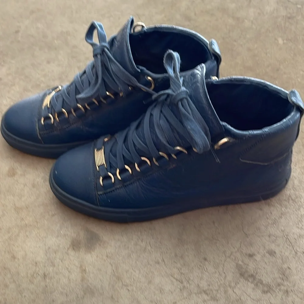 BALENCIAGA - Sneakers - Picture 2 of 3
